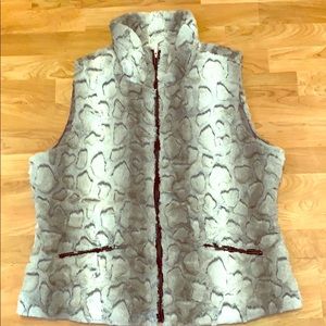Yoki Women’s Vest